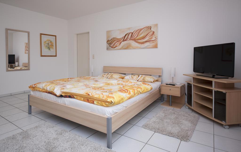Haus Elfriede Hotel Konz Bagian luar foto